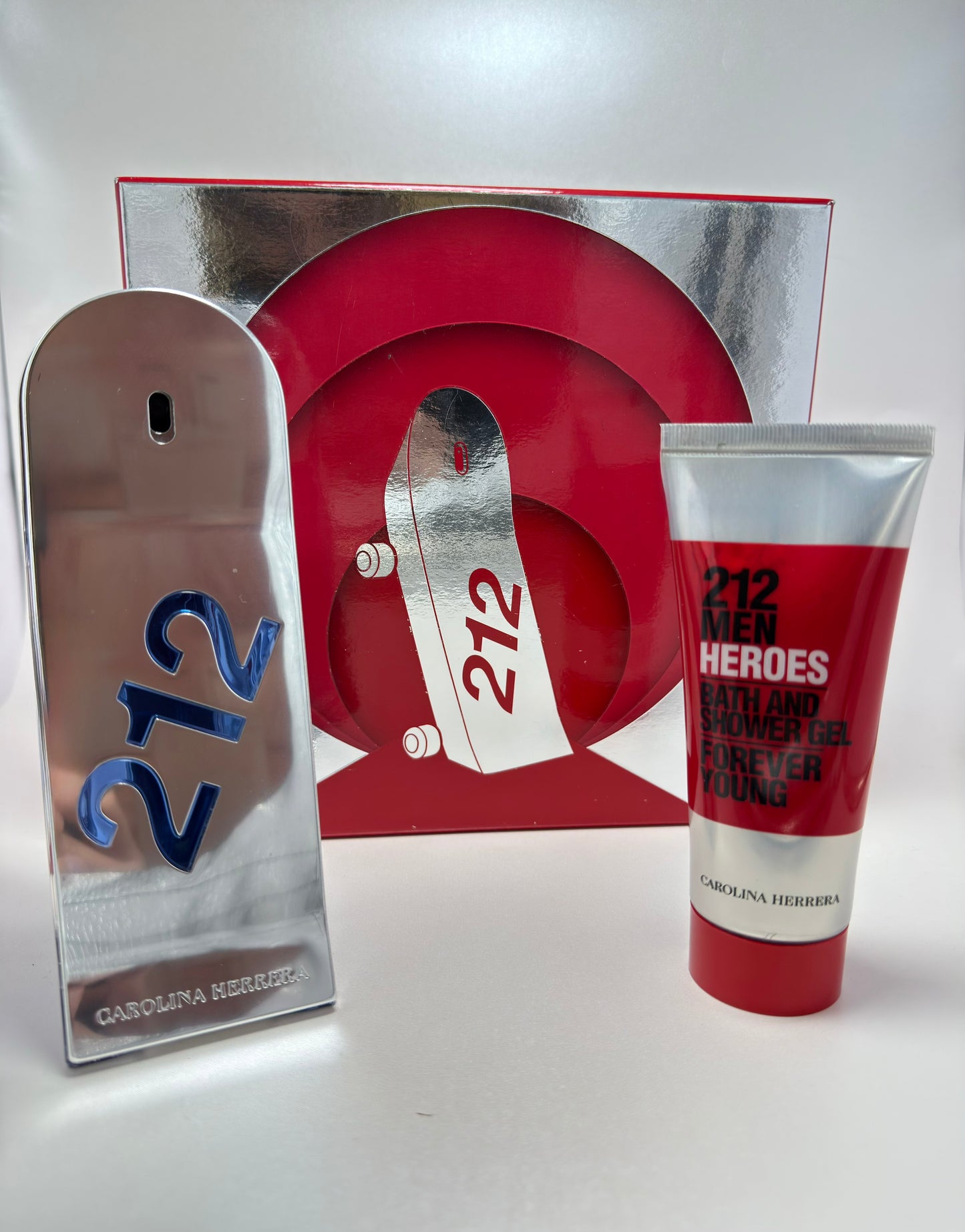 Carolina Herrera 212 Men Heroes Forever Young Estuche Eau de Toilette 90 ml + Shower Gel 100 ml