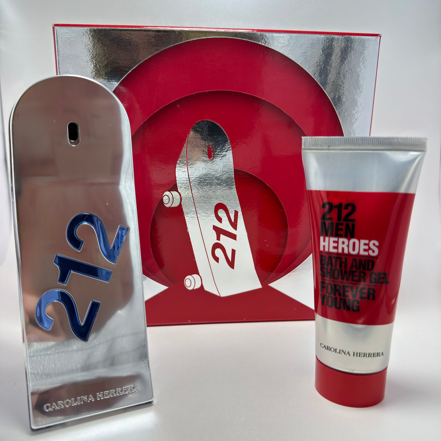 Carolina Herrera 212 Men Heroes Forever Young Estuche Eau de Toilette 90 ml + Shower Gel 100 ml
