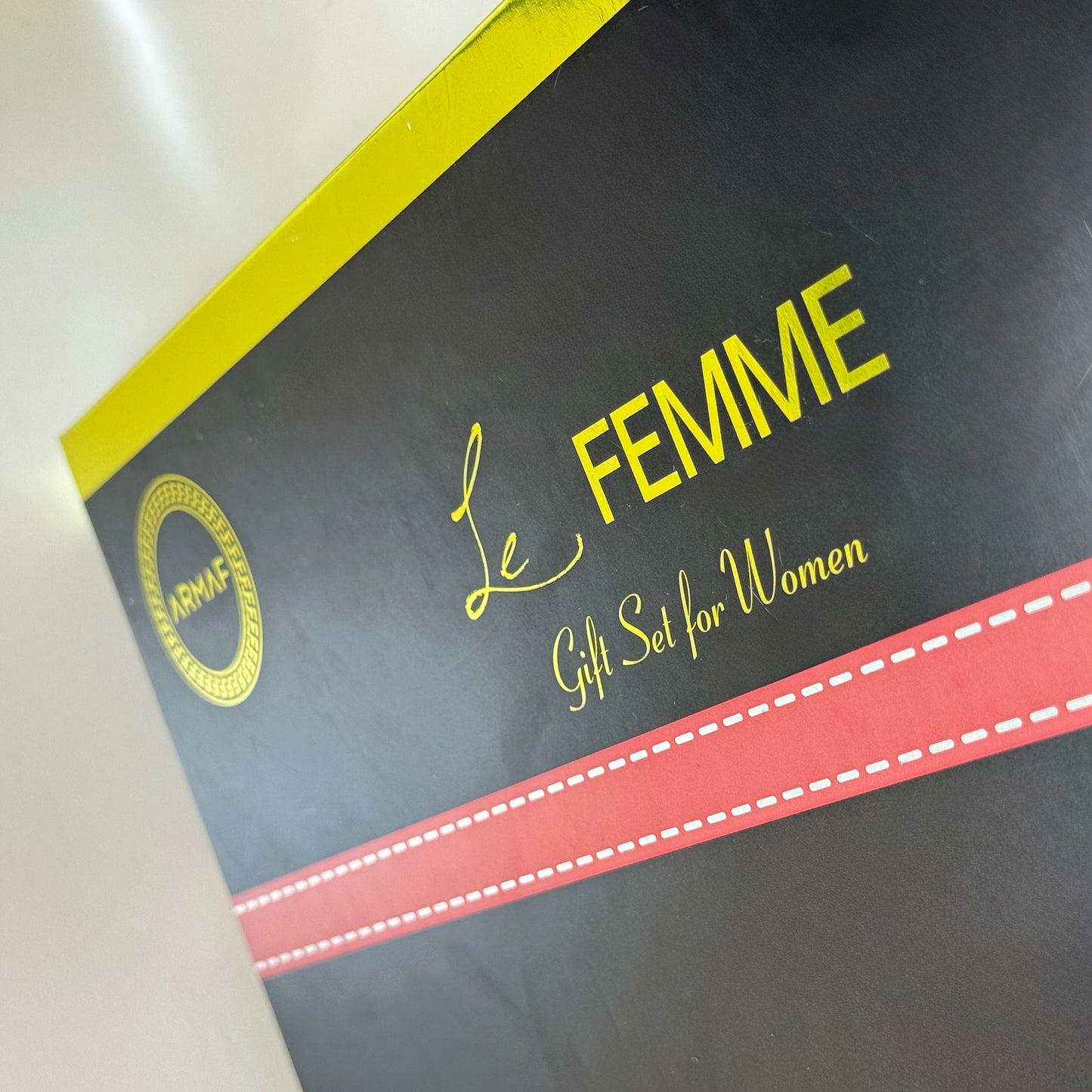Armaf Le Femme Eau de Parfum Estuche 100 ml + Body Lotion 100 ml + Body Spray 50 ml + Body Mist 250 ml