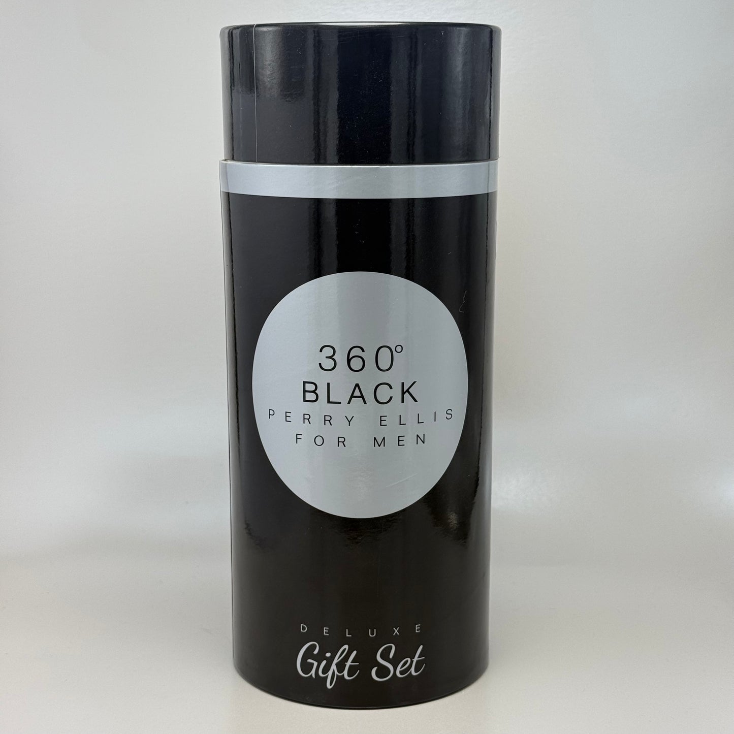 Perry Ellis 360° Black for Men Estuche Eau de Toilette 100 ml + 7.5 ml + Shower Gel 90 ml