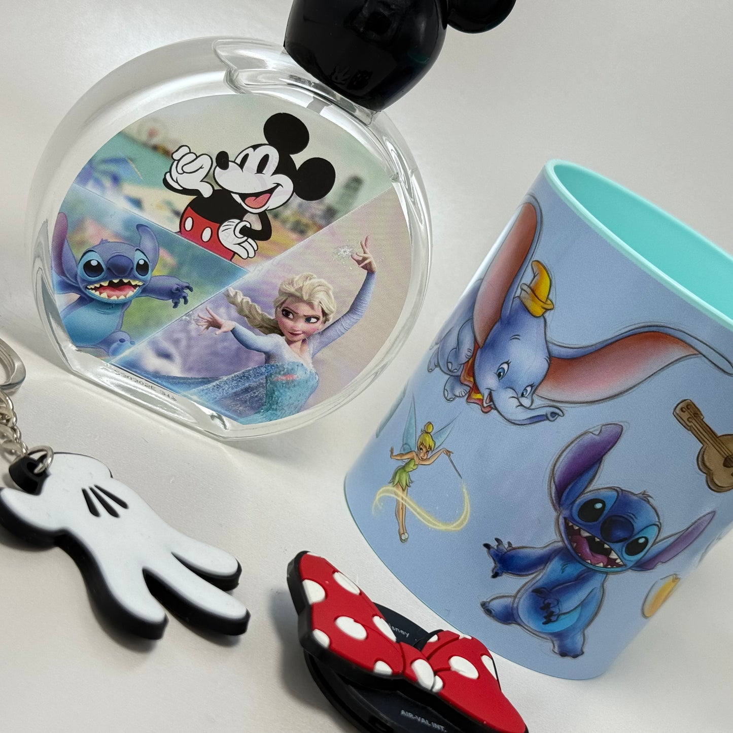 Disney 100 Eau de Toilette 100 ml + Accesorio Móvil + Taza + Llavero