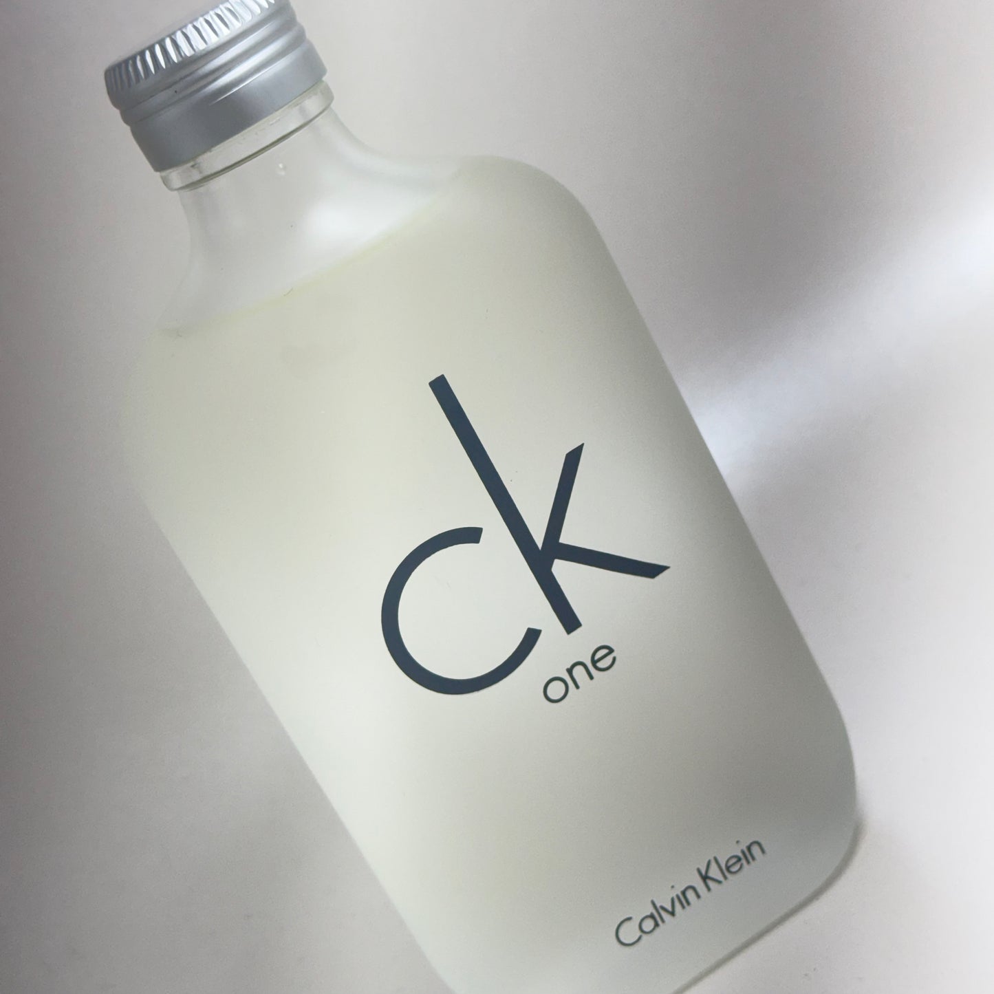 Calvin Klein CK One Eau de Toilette 200 ml